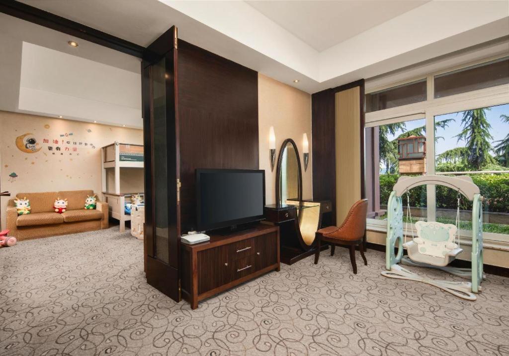 New Century Grand Hotel סוג'ואו מראה חיצוני תמונה