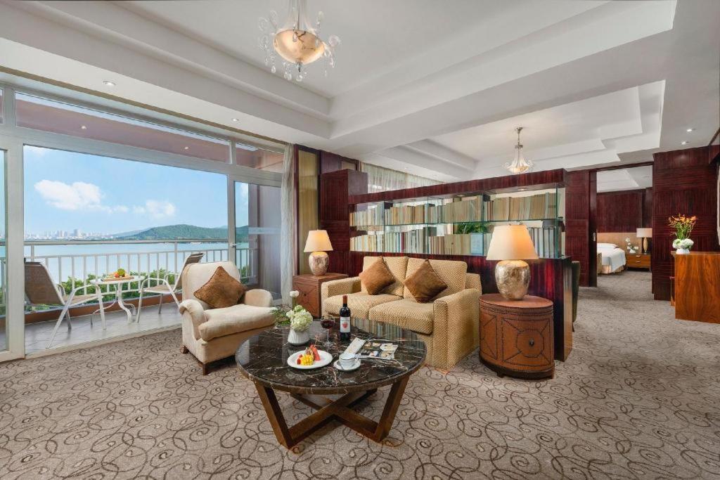 New Century Grand Hotel סוג'ואו מראה חיצוני תמונה